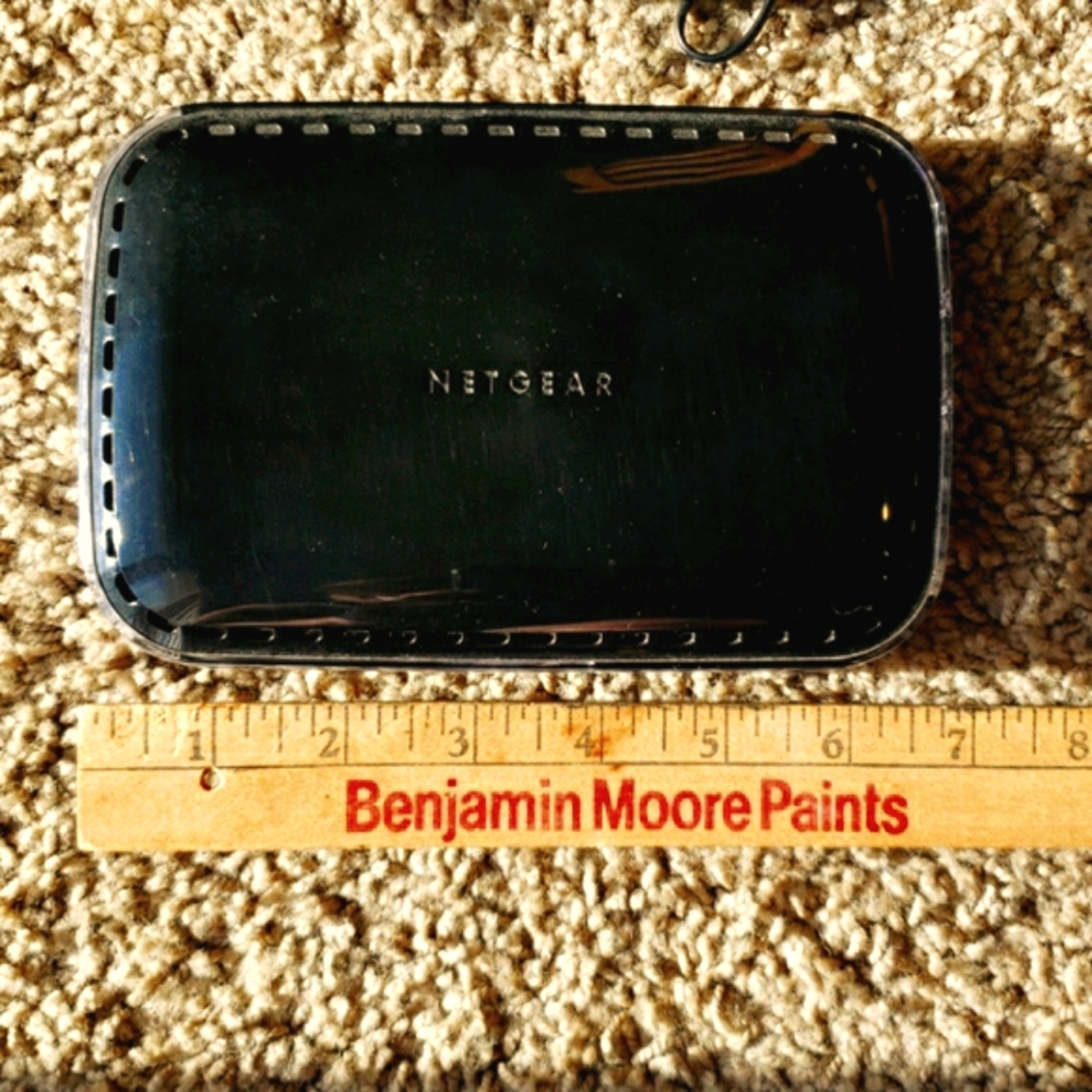 NETGEAR Wireless Router - Picture 4 of 5
